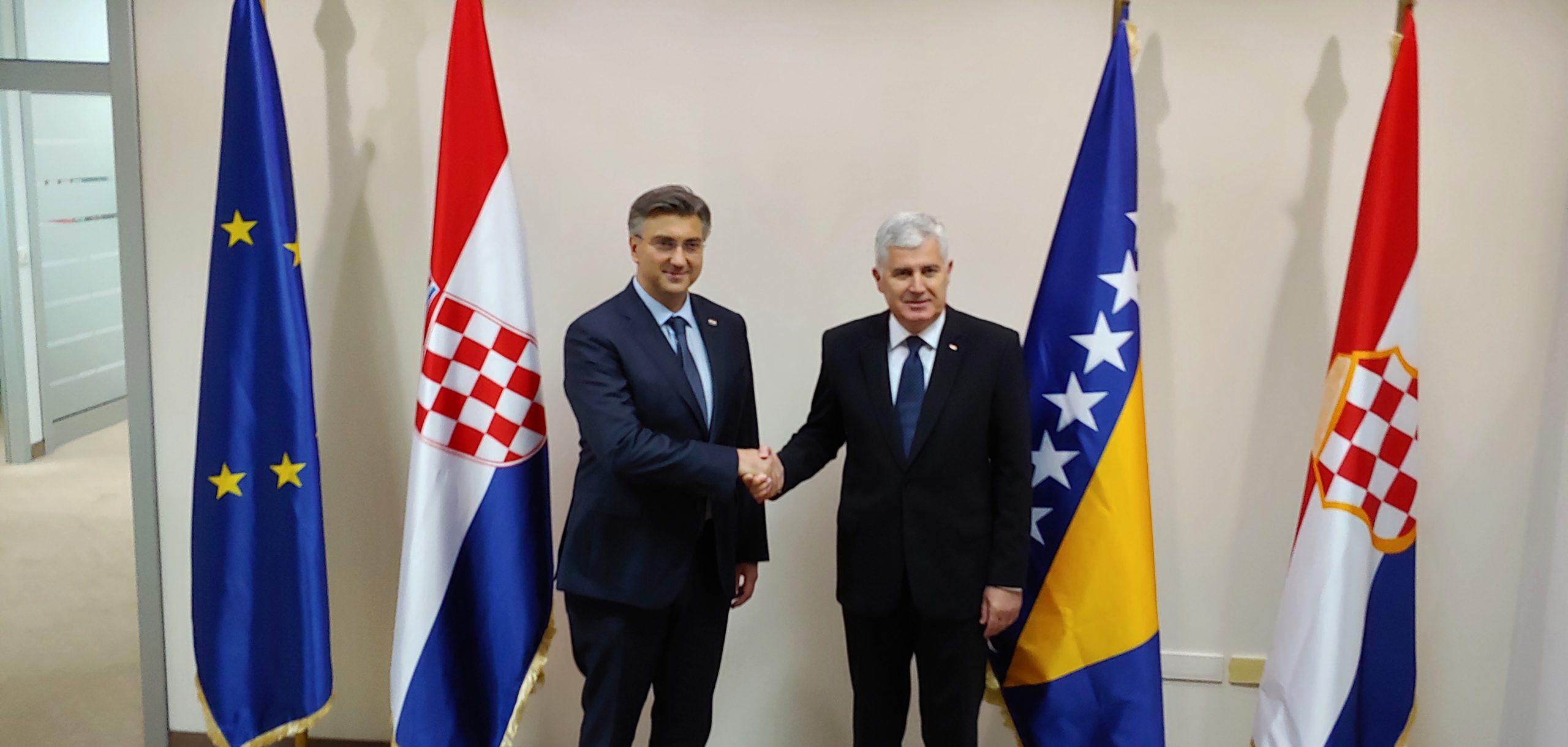 Sutra sastanak Vlade Hrvatske i HNS-a, delegacije predvode Plenković i Čović