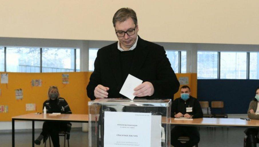 Vučić glasao na referendumu - Avaz