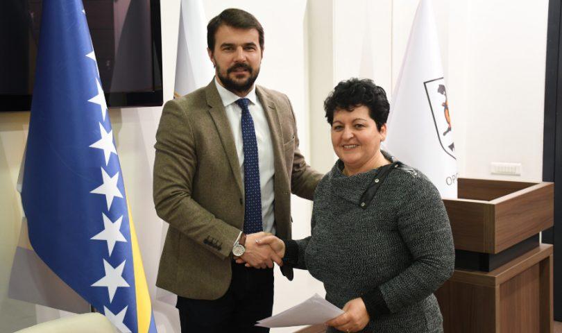S potpisivanja ugovora u Multimedijalnoj sali Općine Ilidža - Avaz