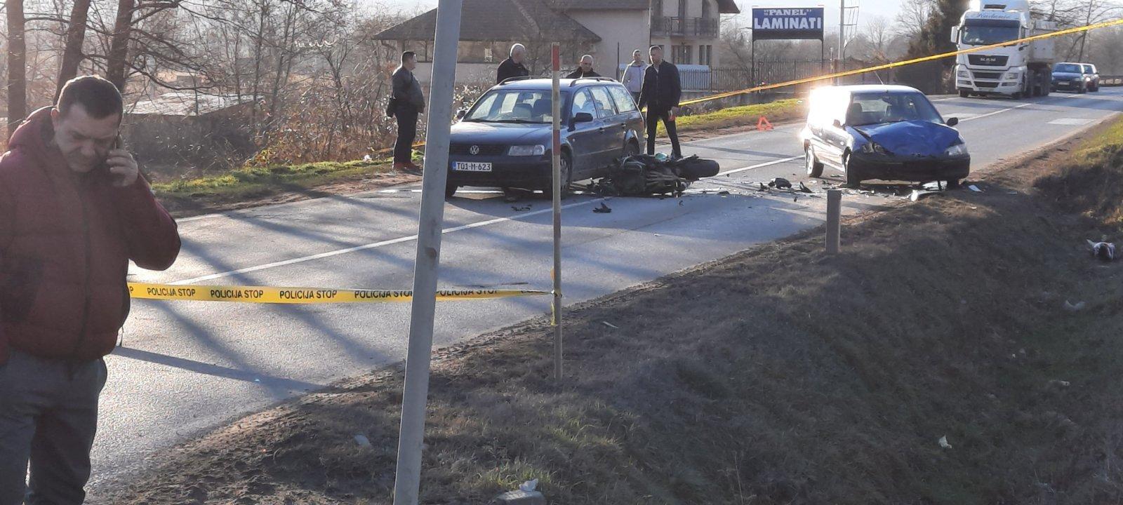 Stravična nesreća u Gračanici: Motociklista hitno prevezen u bolnicu