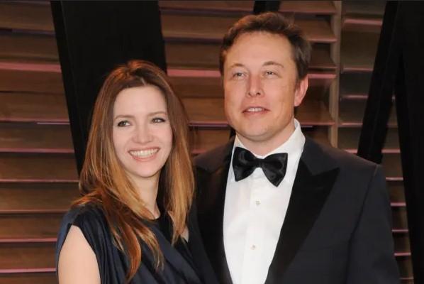 Talula Rajli i Elon Musk - Avaz