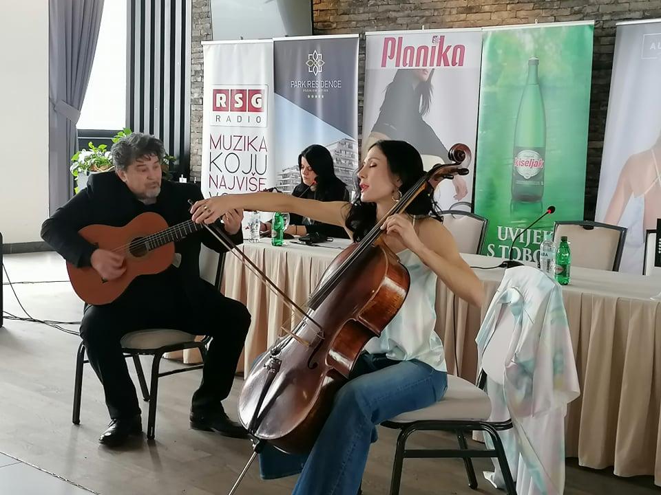 Aka Hukelić i Ana Rucner - Avaz