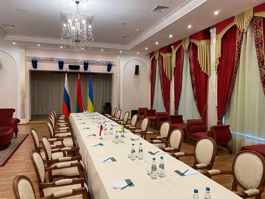 Stol za koji sjesti kijevska i moskovska vlada - Avaz