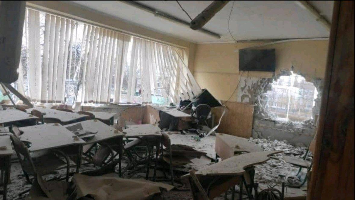 Objavljene fotografije škole koju je pogodio projektil