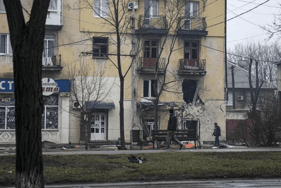 Razorene zgrade u Mariupolju - Avaz