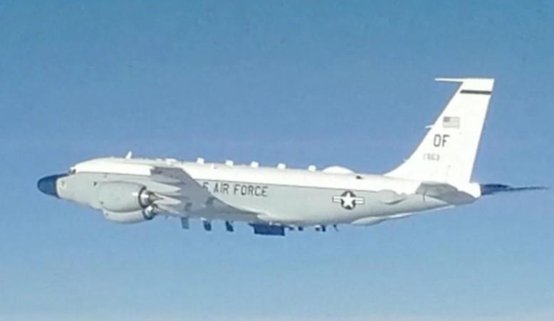 Na granici Ukrajine kružio je jedan američki Boeing KC-135R Stratotanker - Avaz