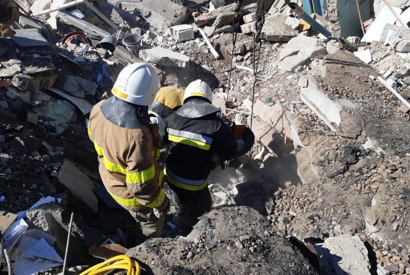 Ispod ruševina škole u Ukrajini pronađeno sedam tijela