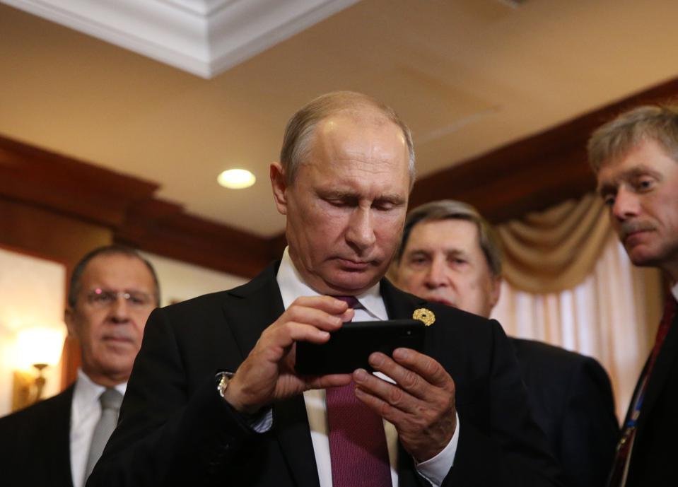 Putin: Ne provodi mnogo vremena na internetu - Avaz