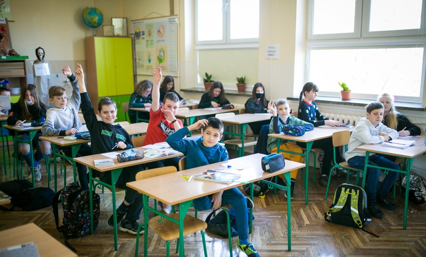 Ukrajinska djeca u školi u Poljskoj - Avaz