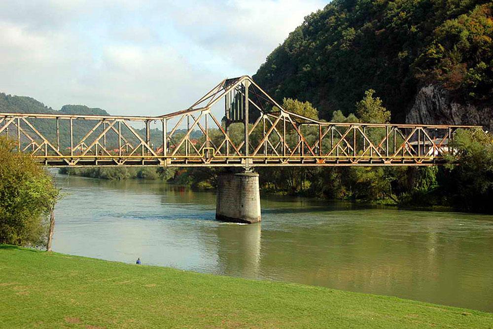 Tragedija u Zvorniku: Muškarac skočio s mosta u Drinu i utopio se