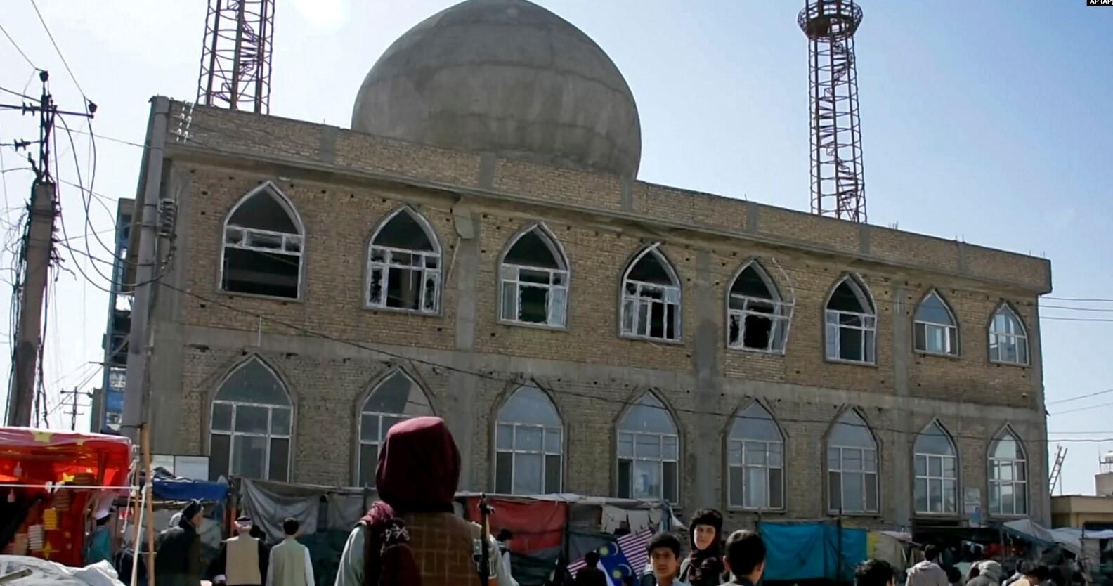 Od jačine eksplozije razbijeni su prozori na džamiji i oštećena bogomolja - Avaz