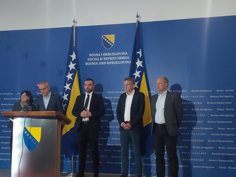 Obraćanje EU parlamentaraca i Magazinovića - Avaz