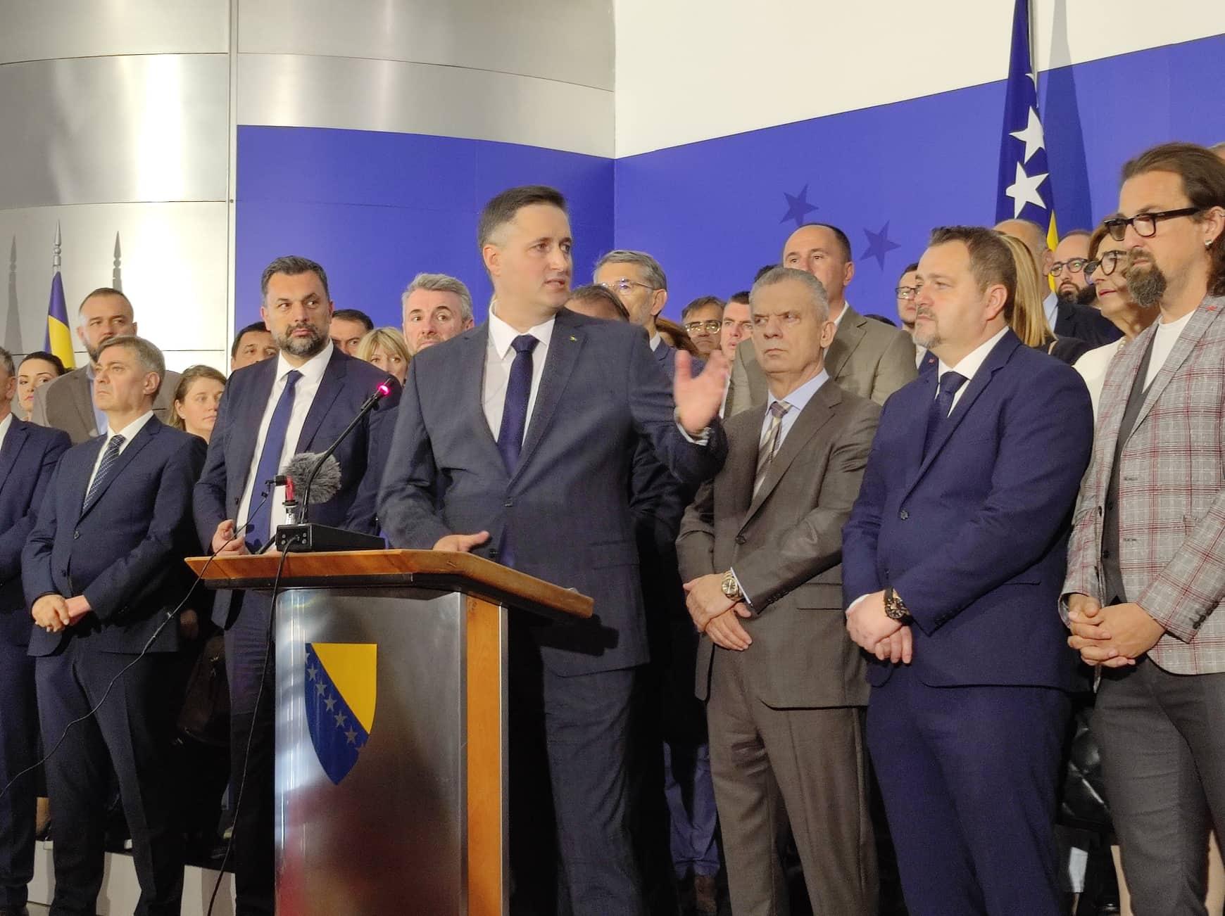 Denis Bećirović zvanično kandidat opozicije za člana Predsjedništva BiH - Avaz