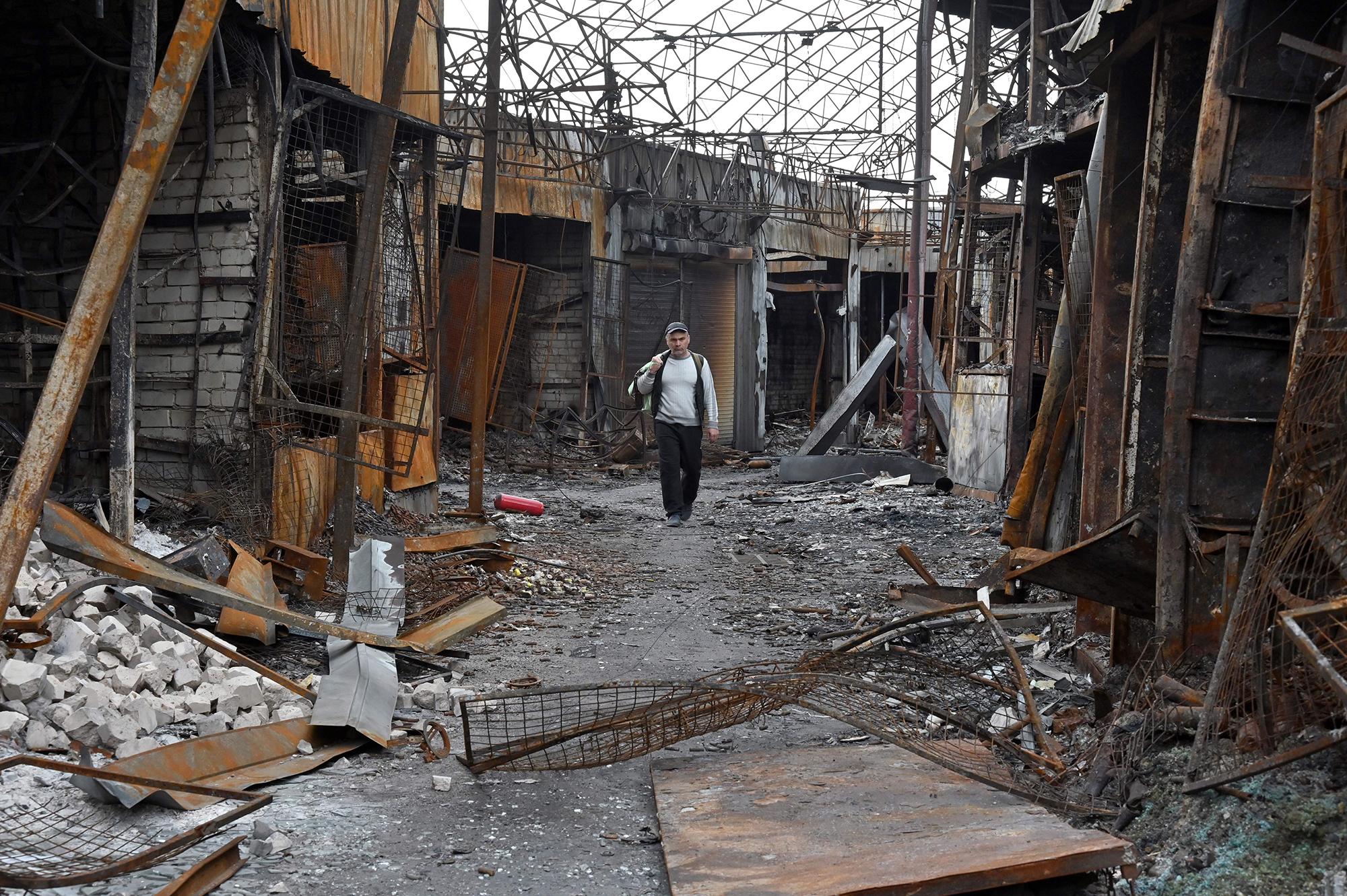 Gradonačelnik Harkova: Hiljade zgrada uništeno