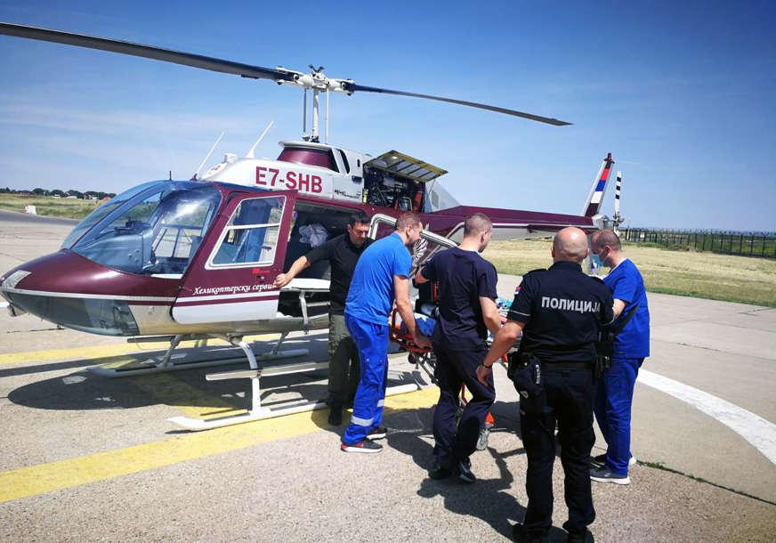 Beba koja je zadobila teže povrede u saobraćajnoj nesreći prebačena iz Banje Luke u Beograd helikopterom