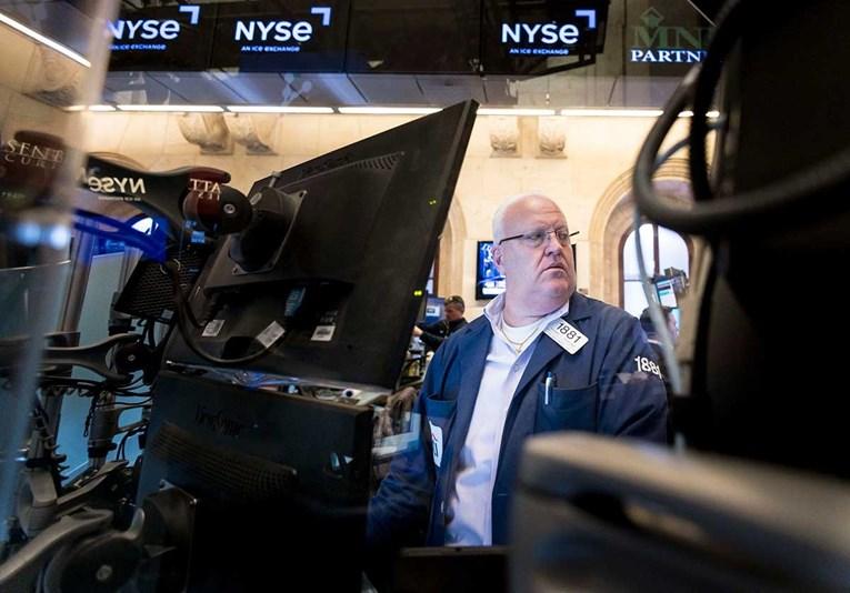 Wall Street pao drugi dan zaredom - Avaz