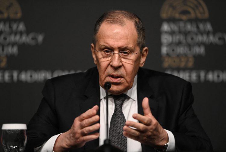 Lavrov upozorio: Riskirate da se u sukob u Ukrajini uključi treća strana