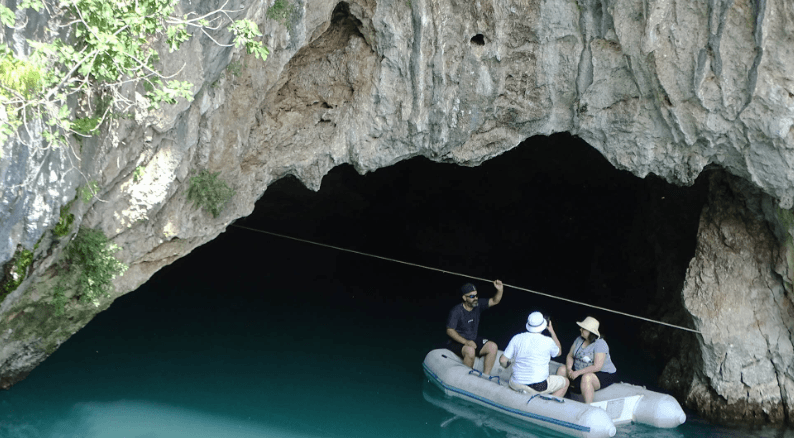 Biser Hercegovine: Tekija u Blagaju i vožnja čamcem izvorom rijeke Bune magnet za turiste