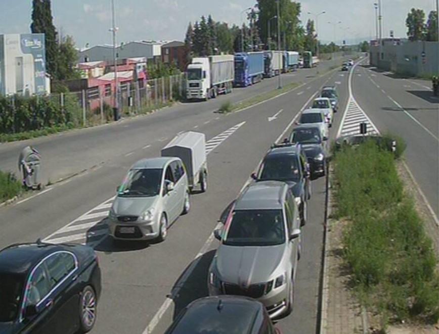 Evo na kojim graničnim prijelazima u BiH su zabilježene gužve
