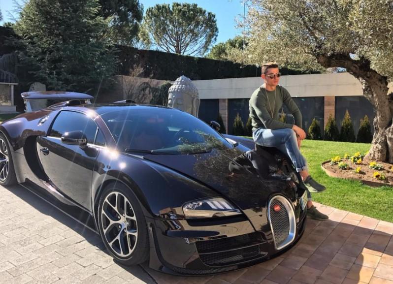 Zaposlenik mu je slupao skupocjeni Bugatti, ali Ronaldo ne mora brinuti: Njegov vozni park je impresivan