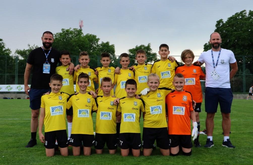 Mali nogometaši Škole fudbala „JAcademy“ osvojili 4. mjesto na "Dragan Mance Cup 2022" u Beogradu