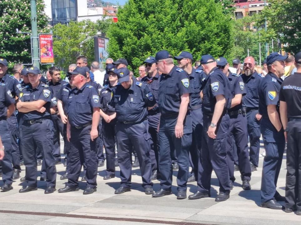Sindikati policijskih organa u BiH uputili otvoreno pismo Vijeću ministara: Doveli ste nas na rub neimaštine