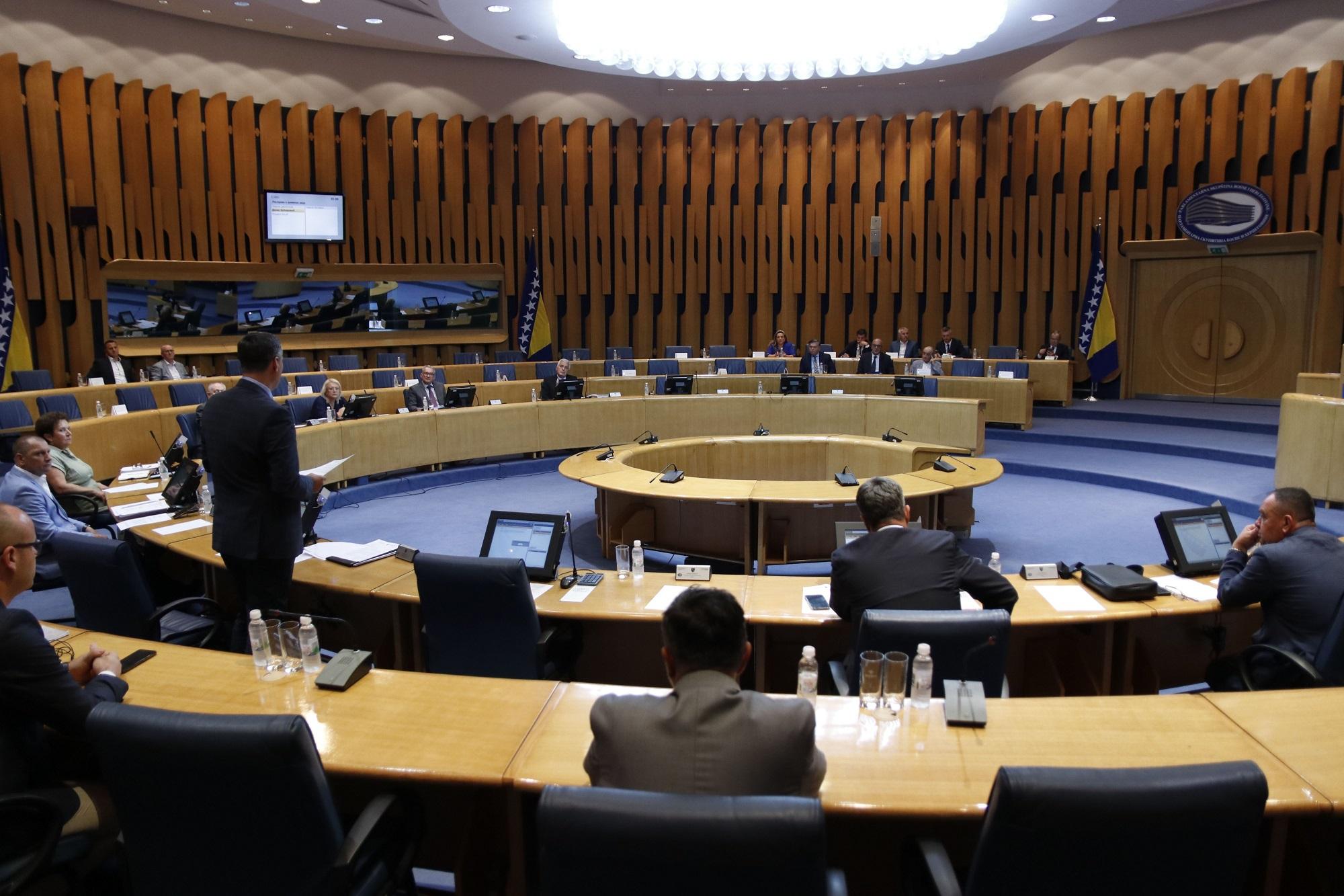 Komisija Doma naroda ponovo glasala za povećanje plaća parlamentarcima