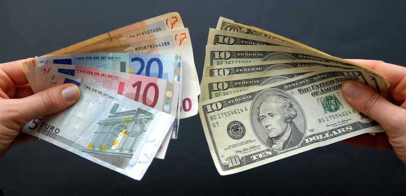 Euro i dolar - Avaz