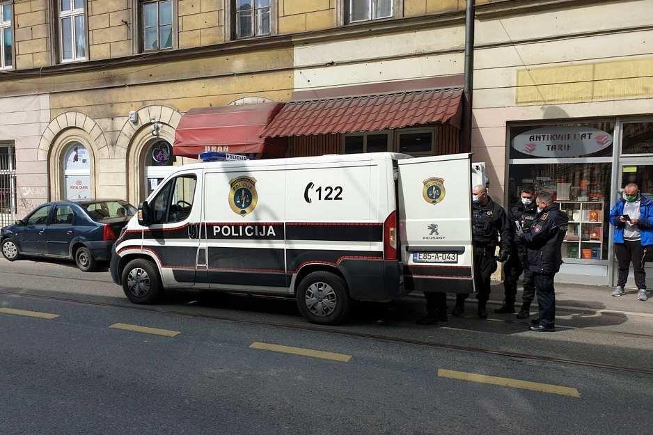 Muškarca uhapsili pripadnici PU Stari Grad Sarajevo - Avaz
