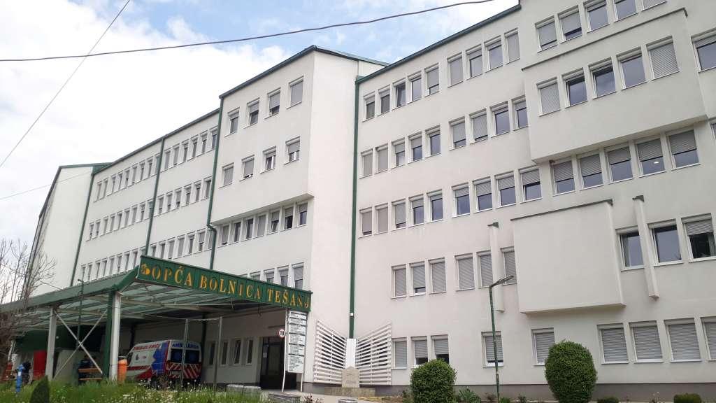 Poslije više od mjesec dana bolnica u Tešnju ima covid-pacijente, u Zenici i novi smrtni slučaj