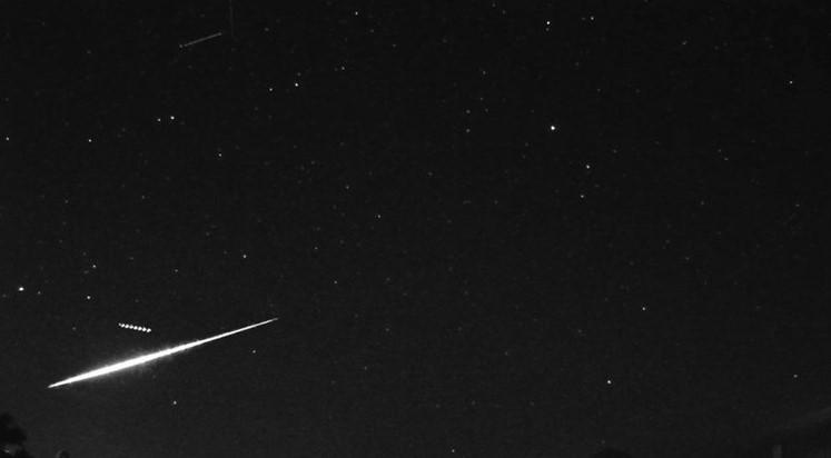 Nakon leta od 6,8 sekundi meteor je prestao svijetliti - Avaz