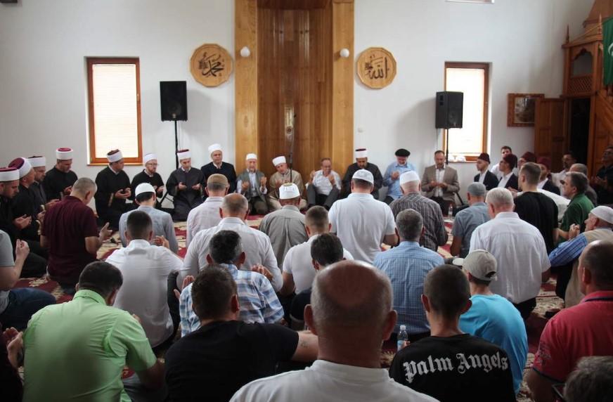 Program tradicionalne Šehidske dove u Žepi održan danas - Avaz