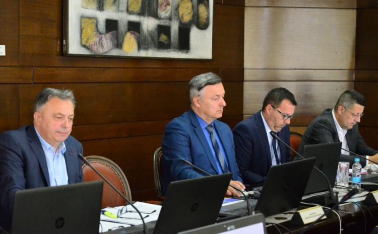 Vlada Federacije BiH prihvatila mjesečni pregled naplate poreznih prihoda i doprinosa, evo šta to predstavlja
