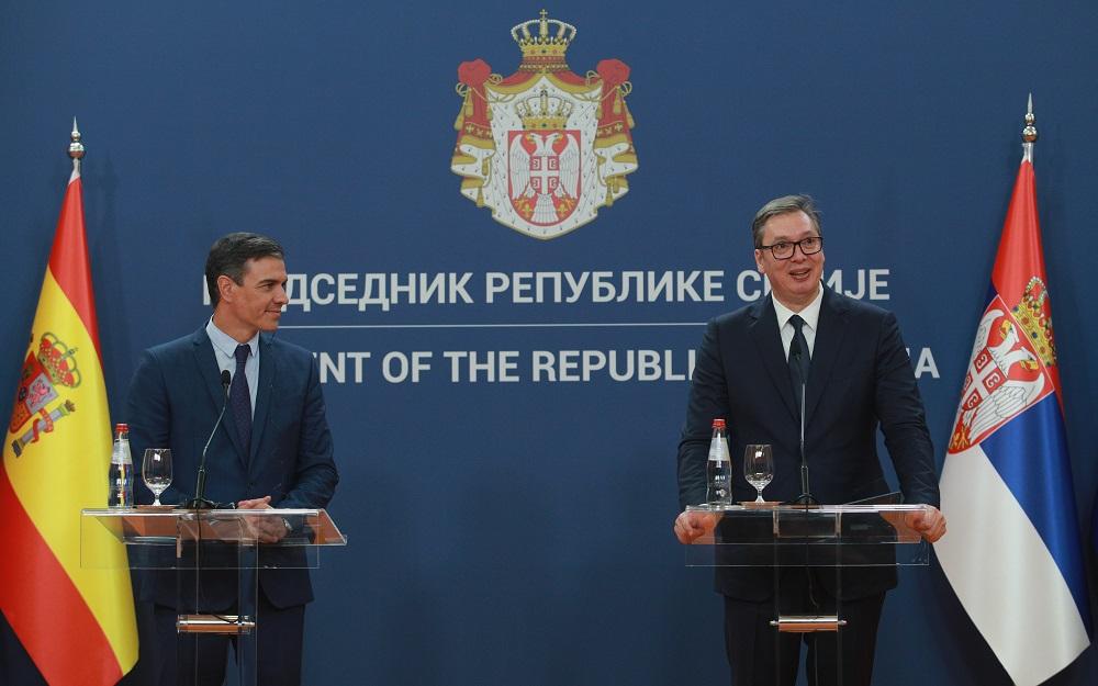 Vučić: Španija od Srbije ne traži "dlaku u jajetu"