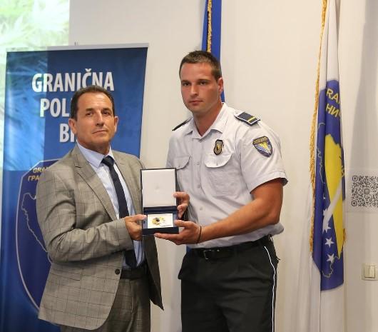 Cikotić nedavno dao medalju za hrabrost policajcu koji je odavao informacije narkodilerima
