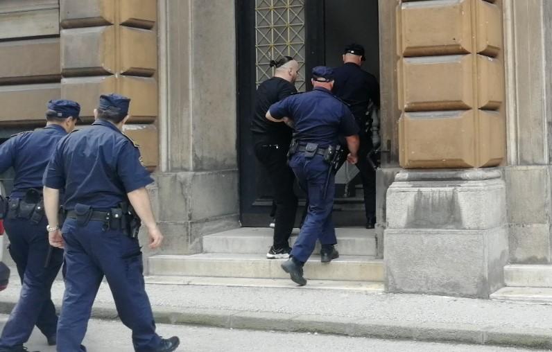 Sudska policija iz drugog zatvora dovela Vedada Višnjića - Avaz