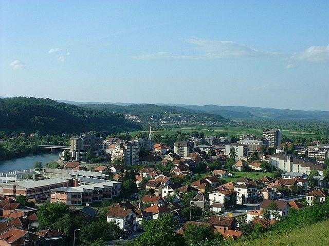 Biračko mjesto u Hozićima u Bosanskom Novom nije otvoreno u 7 sati zbog provjeravanja izbornog materijala - Avaz