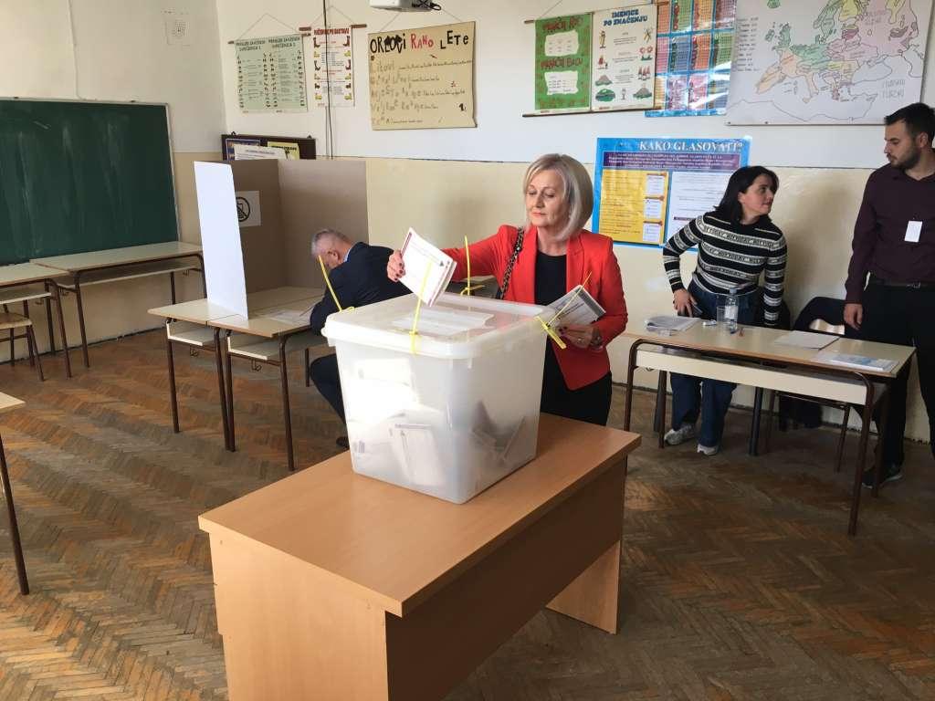 Borjana Krišto glasala u Livnu: Očekujem da će izbori biti održani u fer i demokratskom okruženju