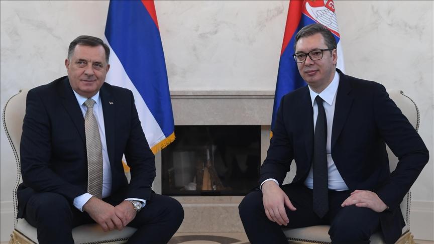 Vučić i Dodik: Putin je stao između njih - Avaz