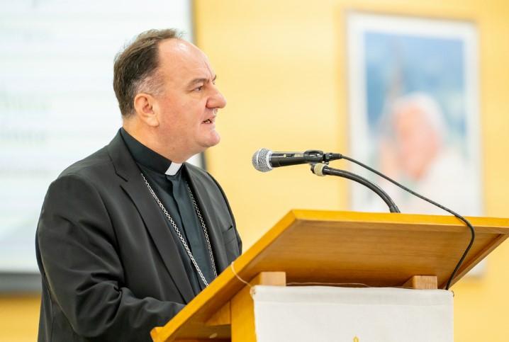 Biskup Palić: Nije mu poznato da je bilo šta priznato - Avaz