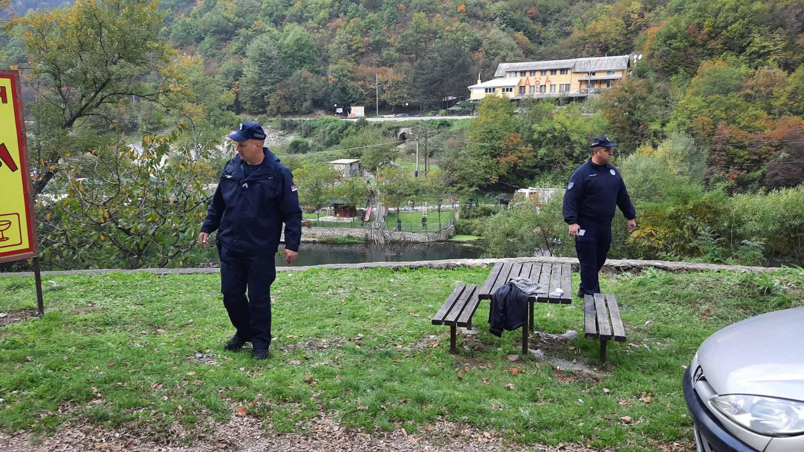 Policija na terenu - Avaz
