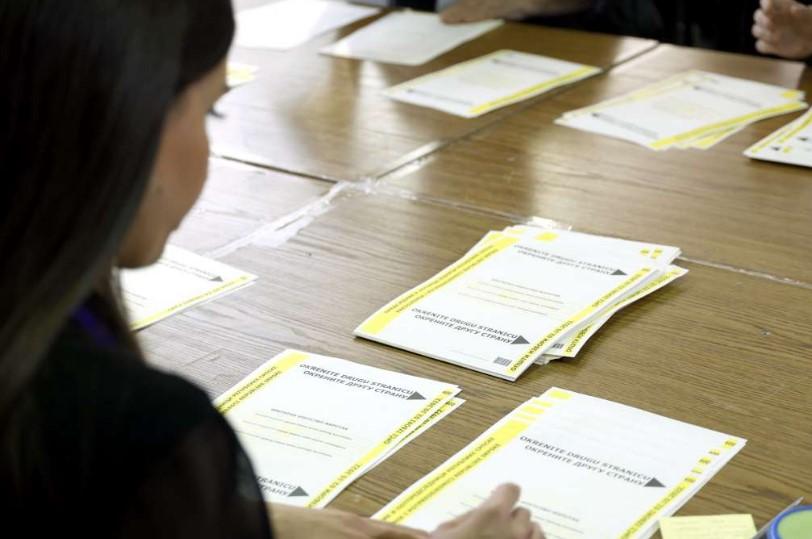 Naredba se odnosi za 2.239 redovnih biračkih mjesta u RS - Avaz