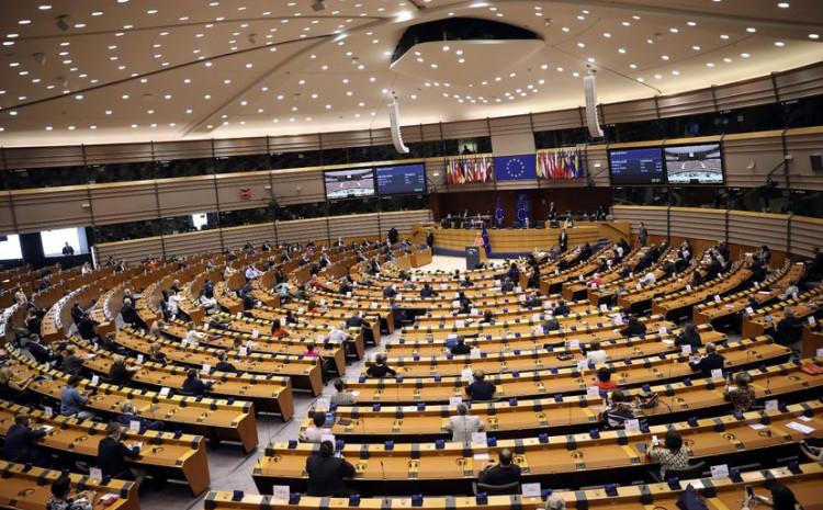 Zastupnica u EU parlamentu citirala Dubiozu Kolektiv: "Prazna obećanja su najbolja reklama"