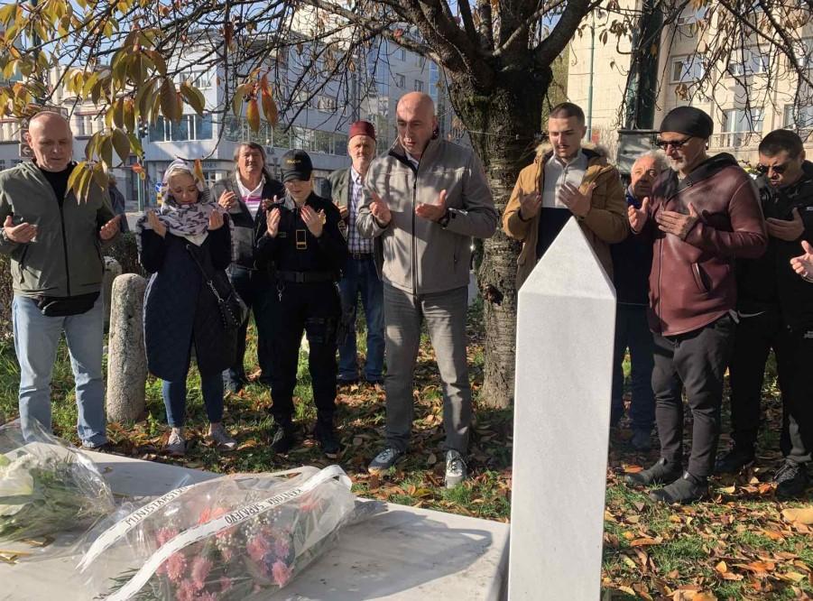 U haremu Alipašine džamije obilježena sedma godišnjica smrti komandanta Adnana Solakovića