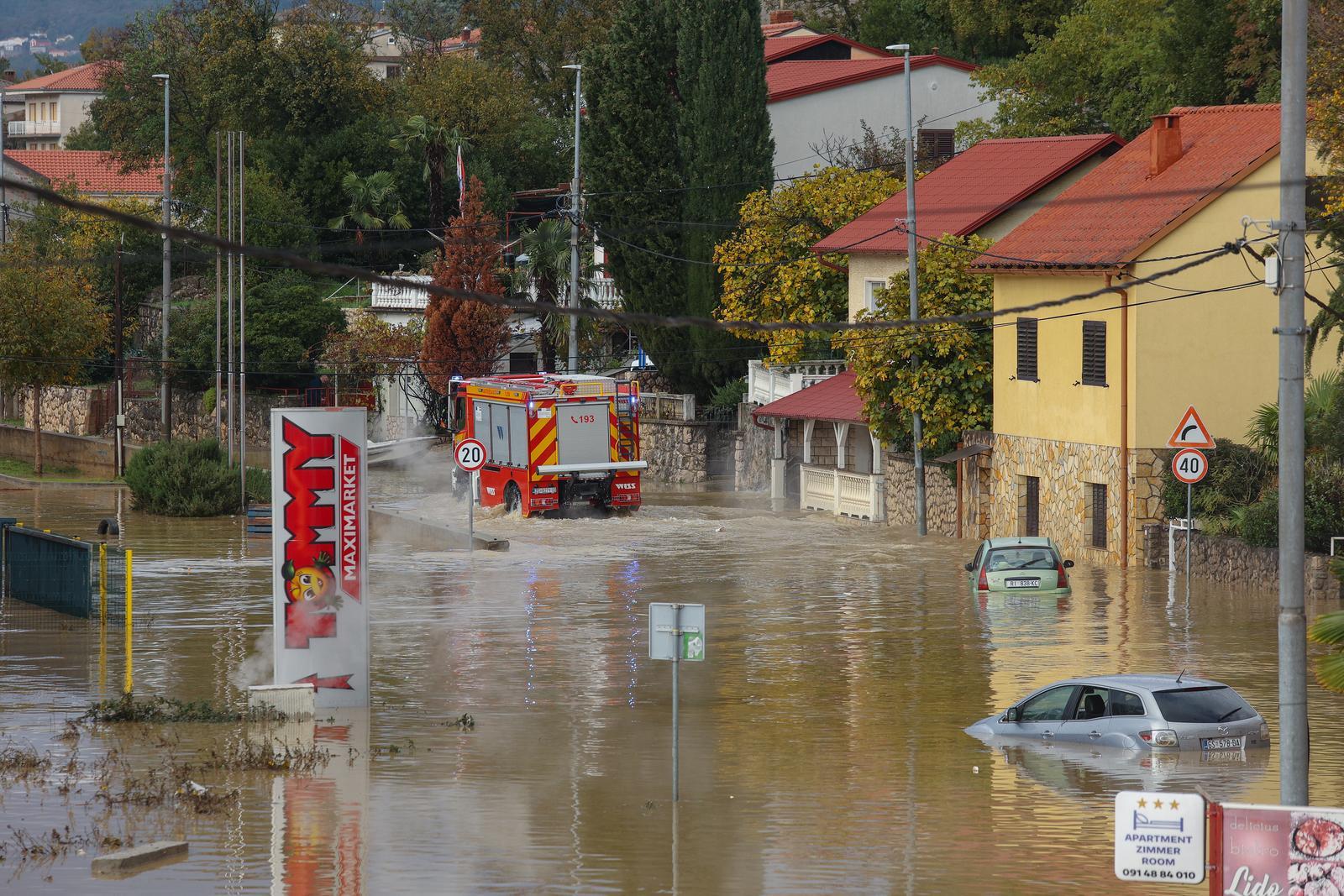 Poplava u Novom Vinodolskom - Avaz