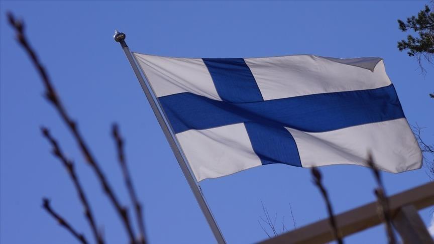 Finland next year to start building fences on border with Russia
