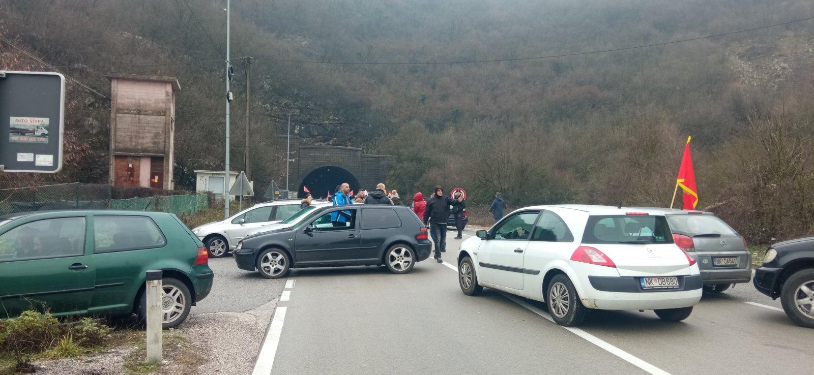 Blokade saobraćaja širom Crne Gore - Avaz