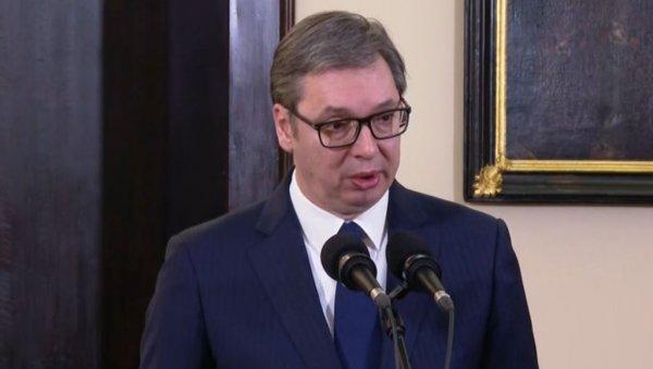 Vučić: Mi smo Srbi krivi što imamo SPC i što je njen patrijarh poželio da ode u Pećku patrijaršiju - Avaz