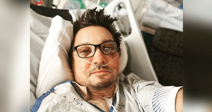 Povrijeđeni Džeremi Rener javio se iz bolnice: Previše sam zbrkan za tipkanje