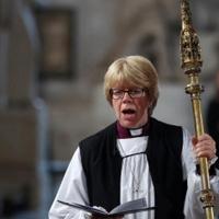 Engleska crkva planira uvesti pastoralne smjernice za istospolne zajednice